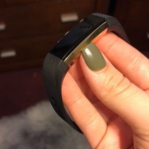 Fitbit Alta - image 1